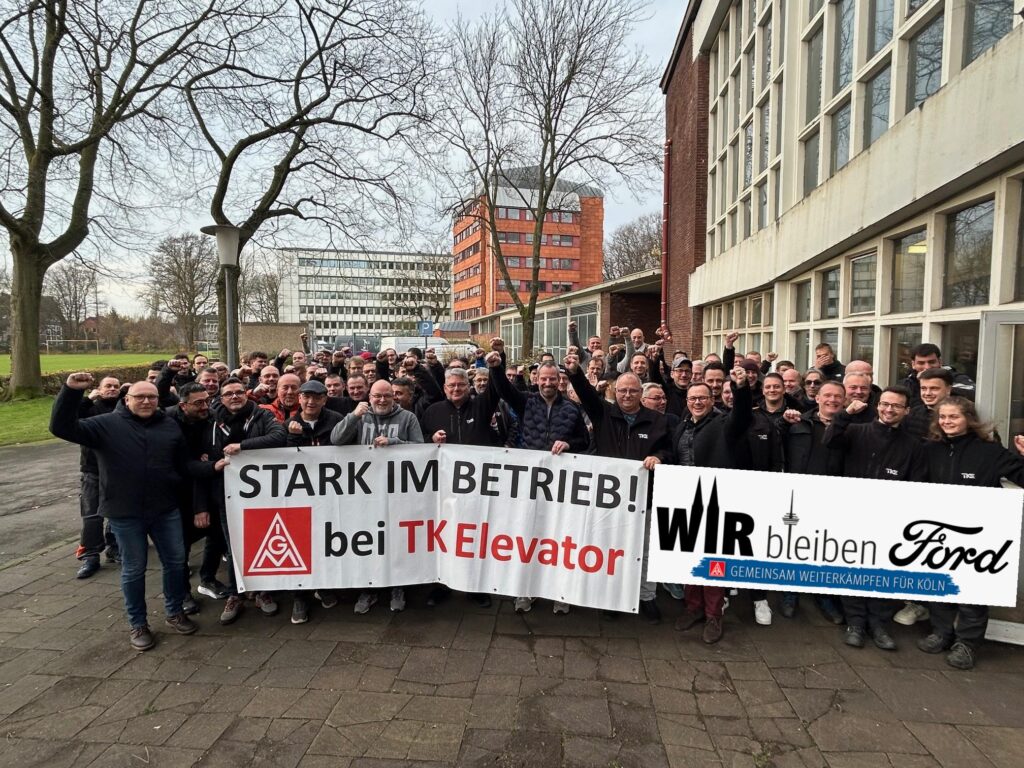 Belegschaft der tk Aufzüge GmbH